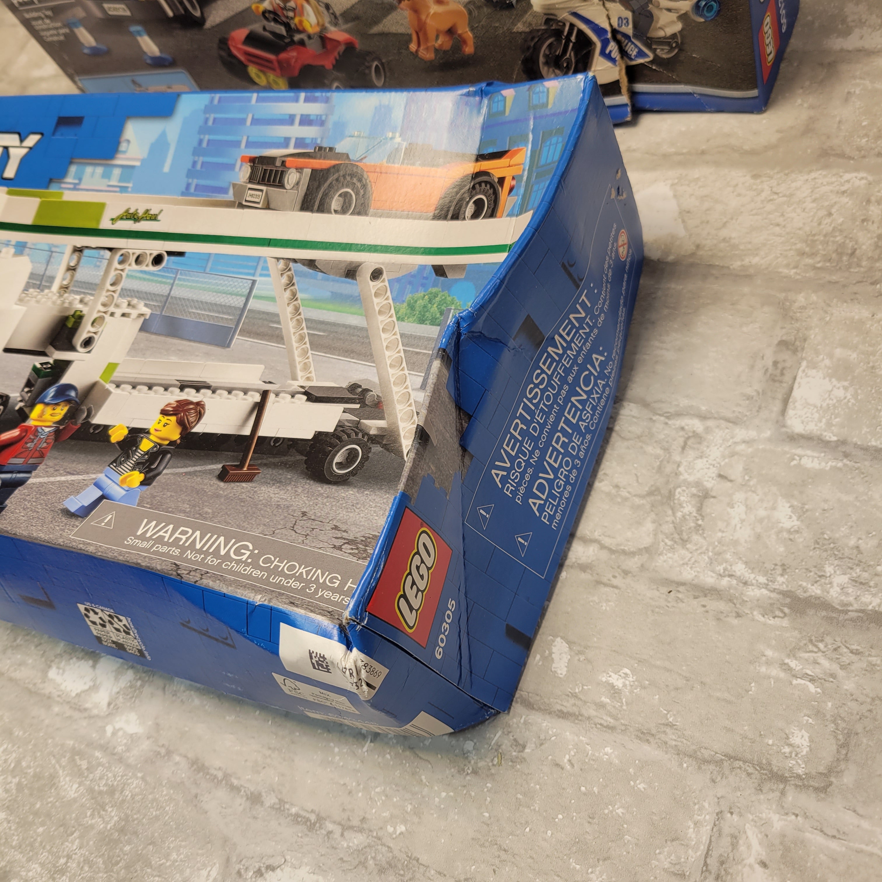 LEGO CITY: Car Transporter (60305) & Mobile Command Center (60139) (7927752163566)